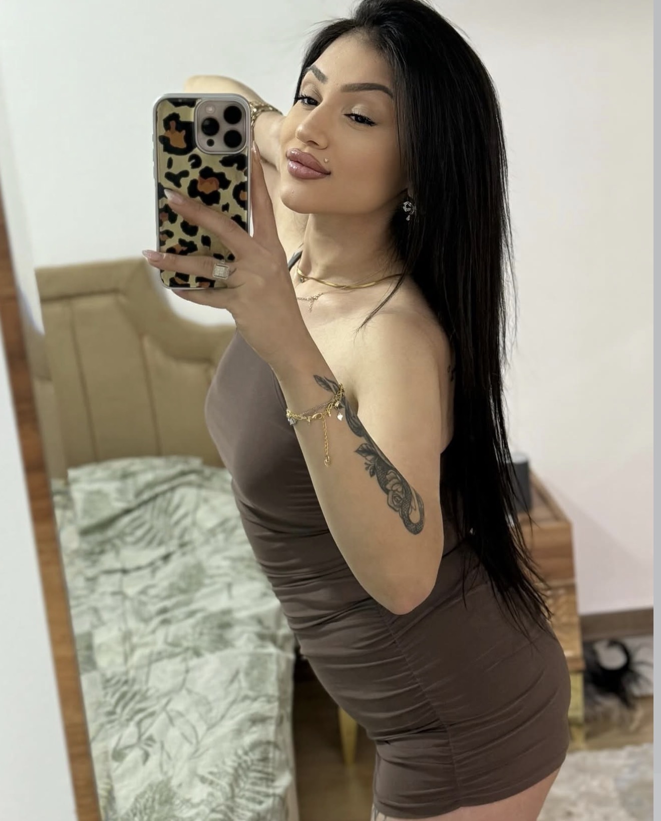 Elmalı Alımlı Escort Bayan Şafak