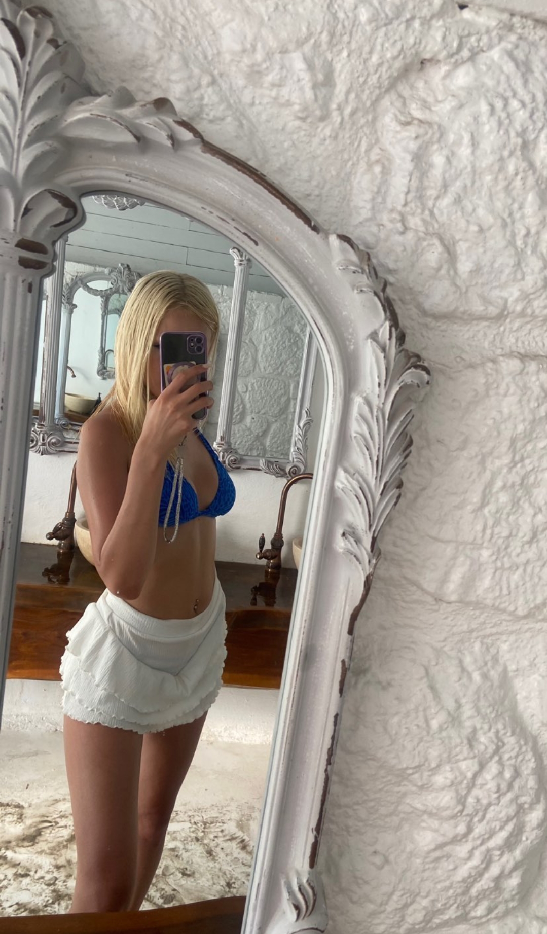 Üçler Hayalperest Bayan Escort Bayan Berrak
